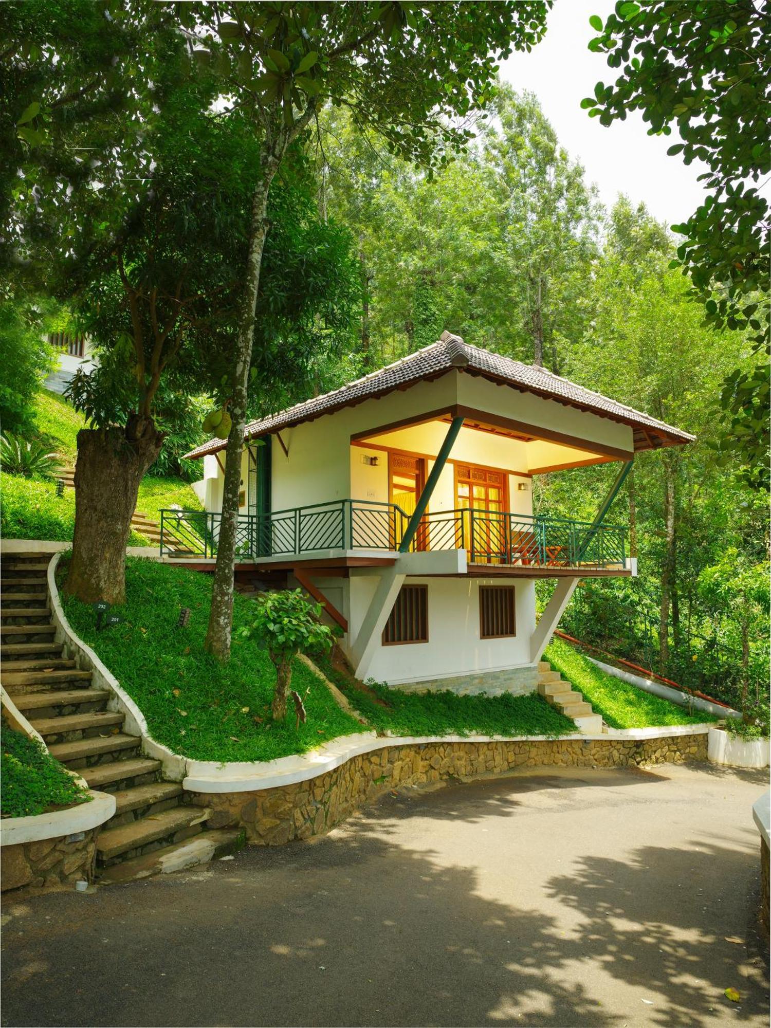 Forest Canopy Thekkady Hotel Exterior photo