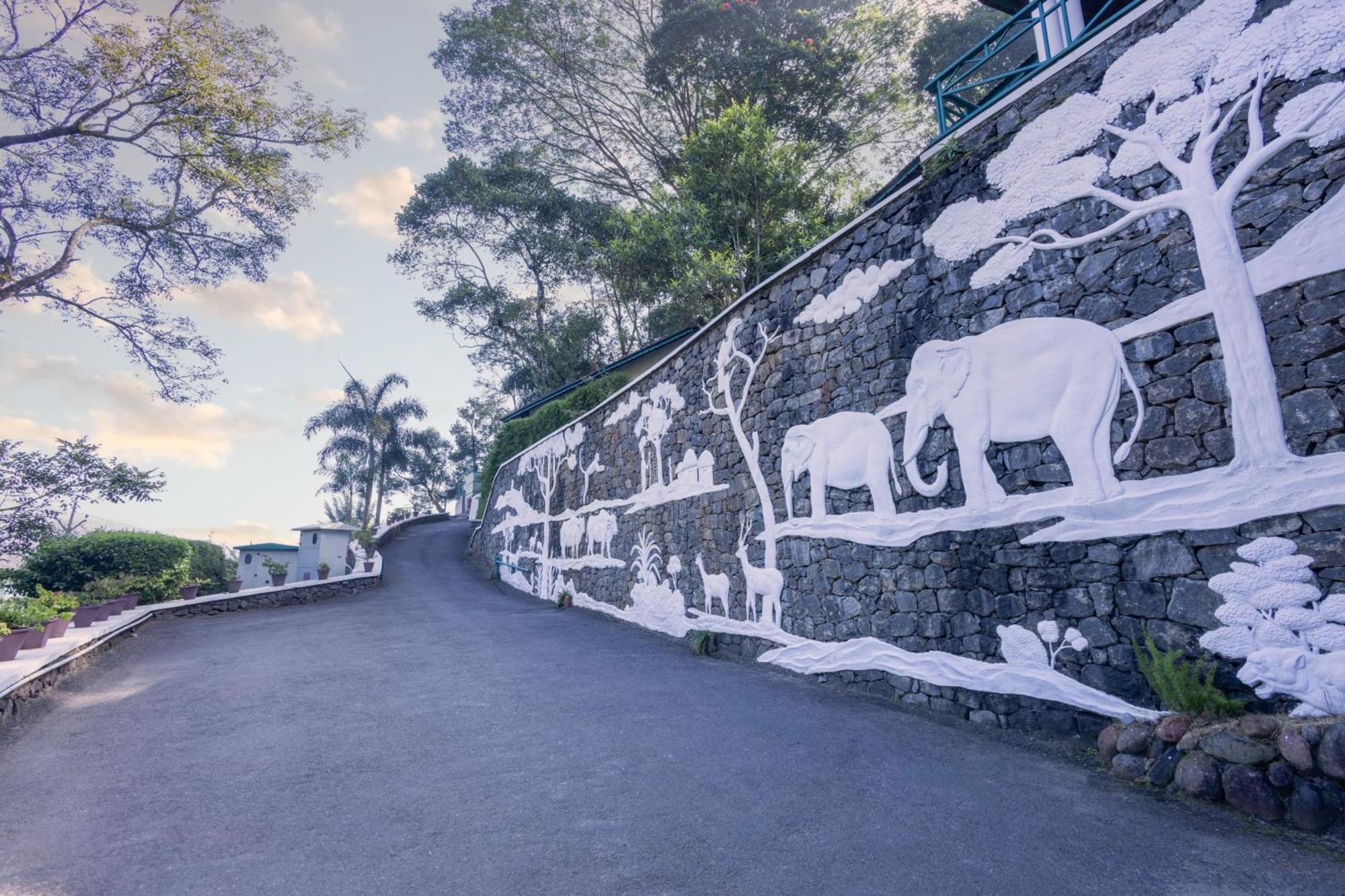 Forest Canopy Thekkady Hotel Exterior photo